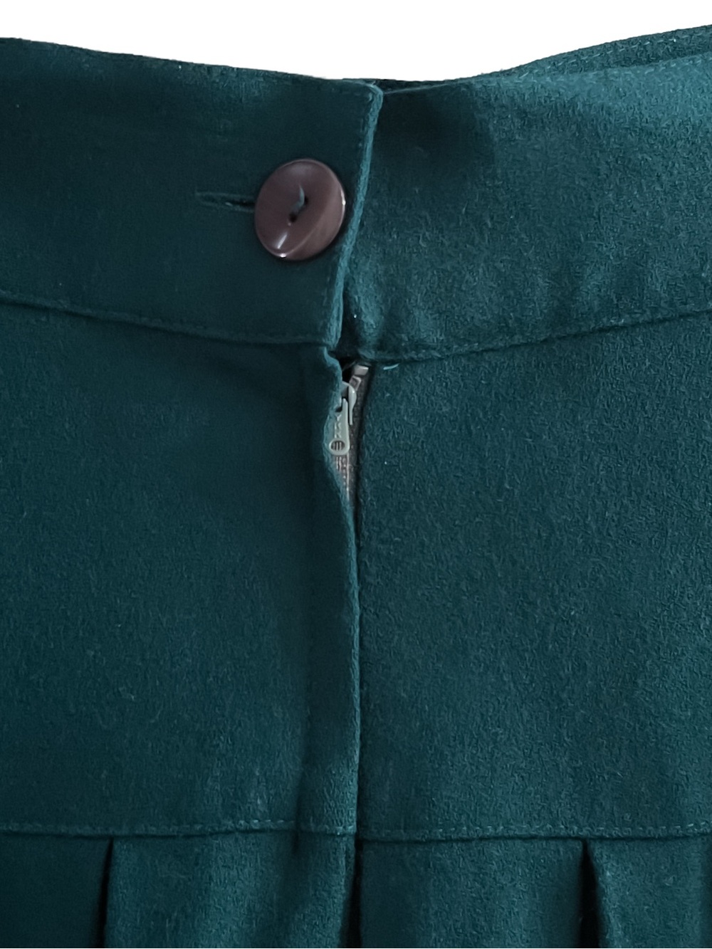 💚 Vintage 100% Wool Drop Waist Midi Skirt in Emerald Green 💚 - Picture 3 of 5
